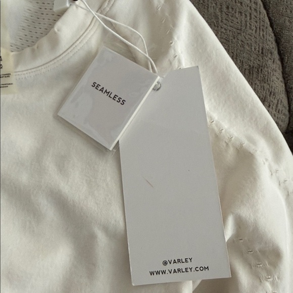 Varley seamless activewear three quarter sleeve crop top - Picture 6 of 6